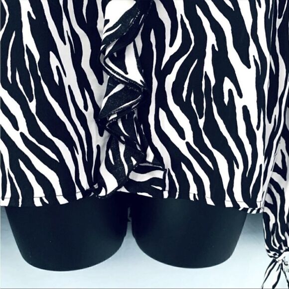 Zara Black & White Ruffled Zebra Print Blouse Size Small - Picture 7 of 13